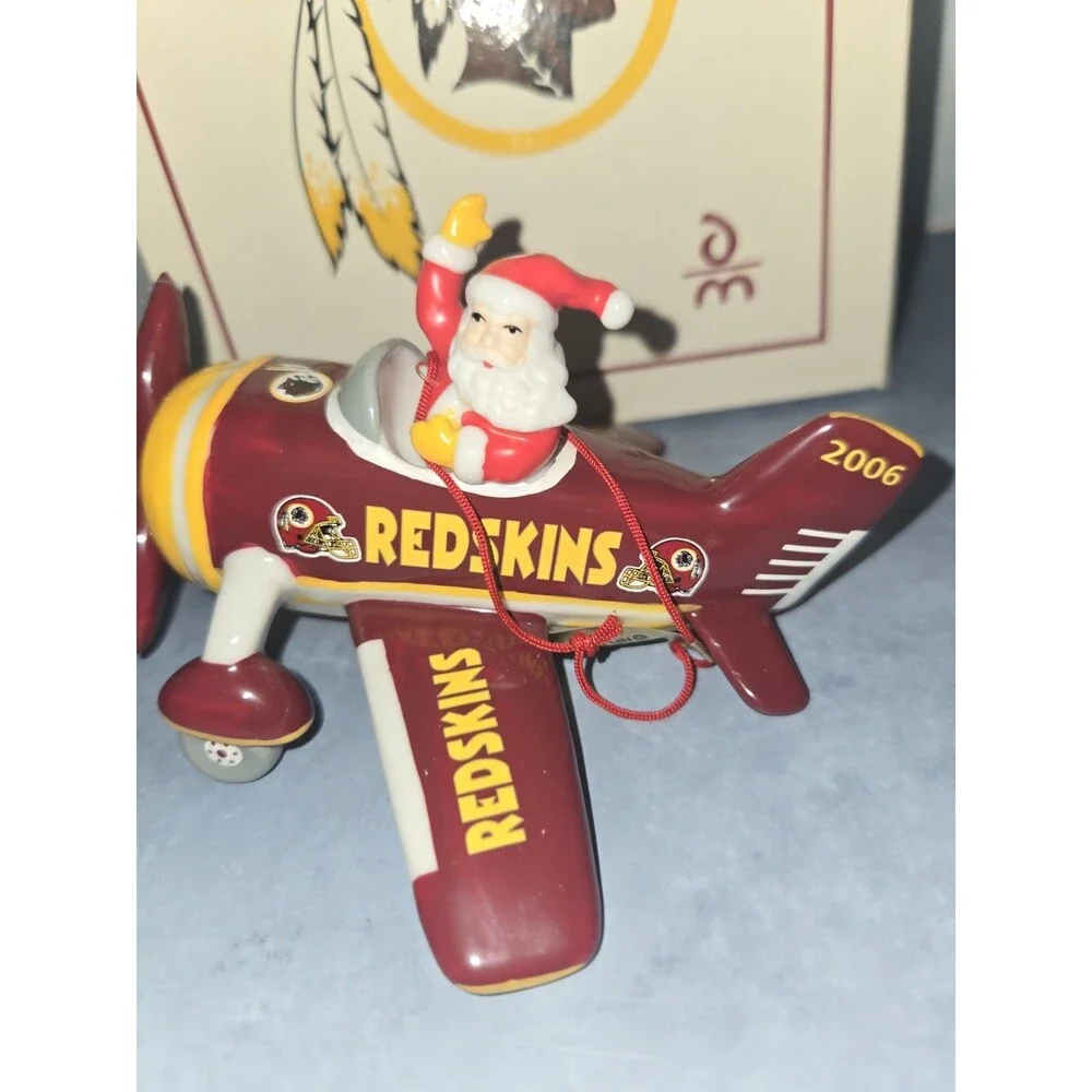 Danbury Mint Washington Redskins 2006  Victory Plane  Ornament (T-1)